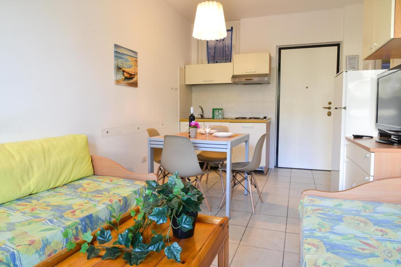 Residence Laura Bordighera Buitenkant foto