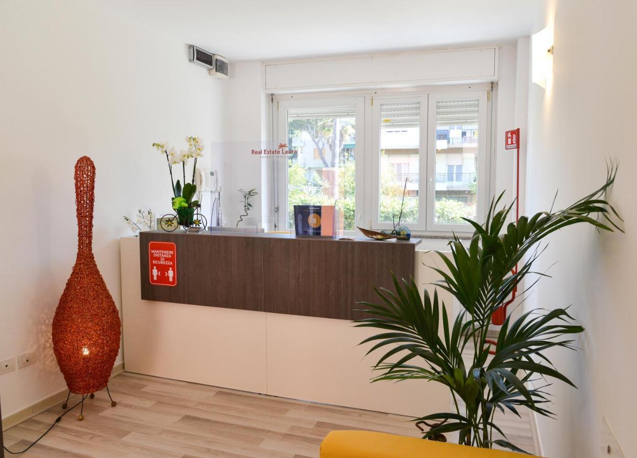 Residence Laura Bordighera Buitenkant foto