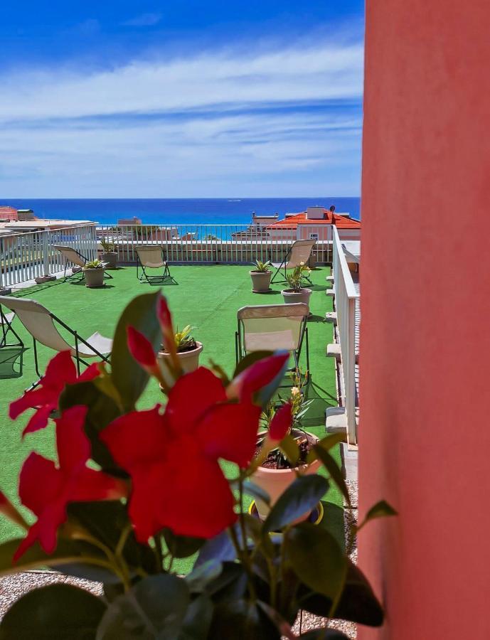 Residence Laura Bordighera Buitenkant foto