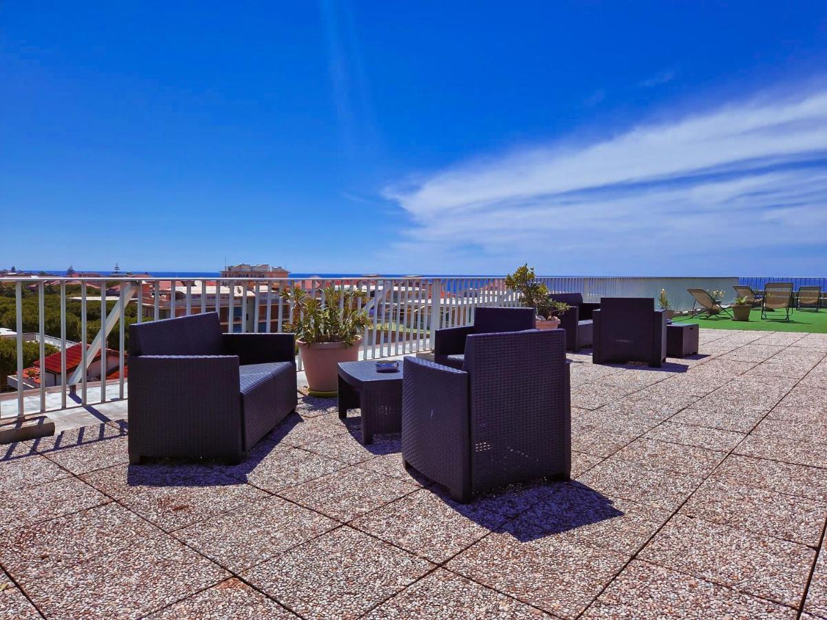 Residence Laura Bordighera Buitenkant foto