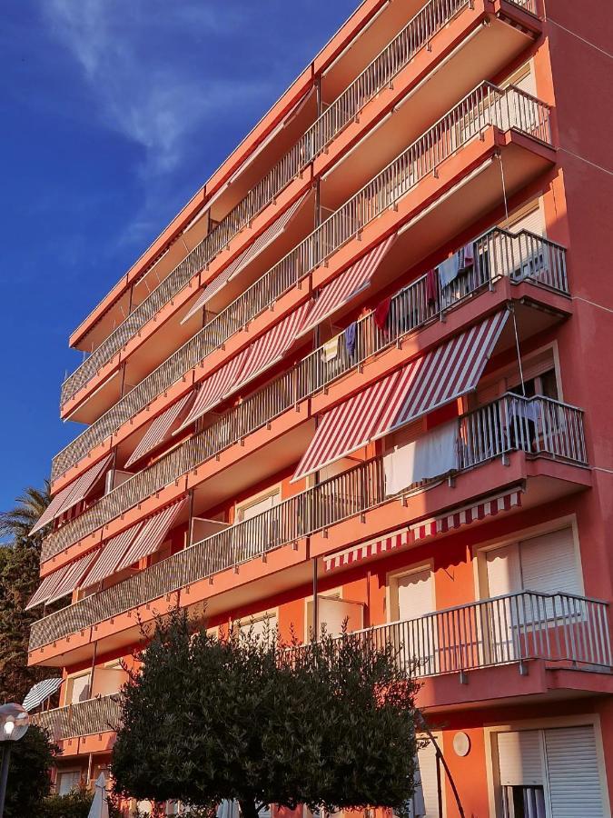 Residence Laura Bordighera Buitenkant foto